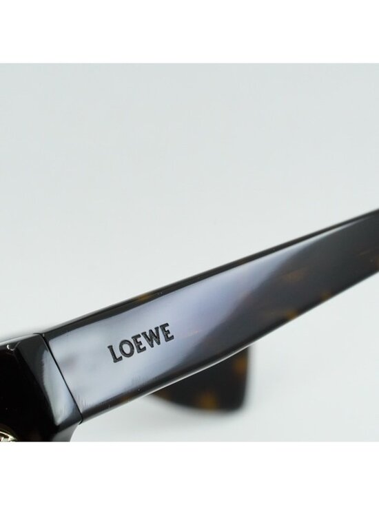 Loewe LW40012F 52F Sunglasses Dark Havana Shield Frame, Gradient Brown Lenses main image 10